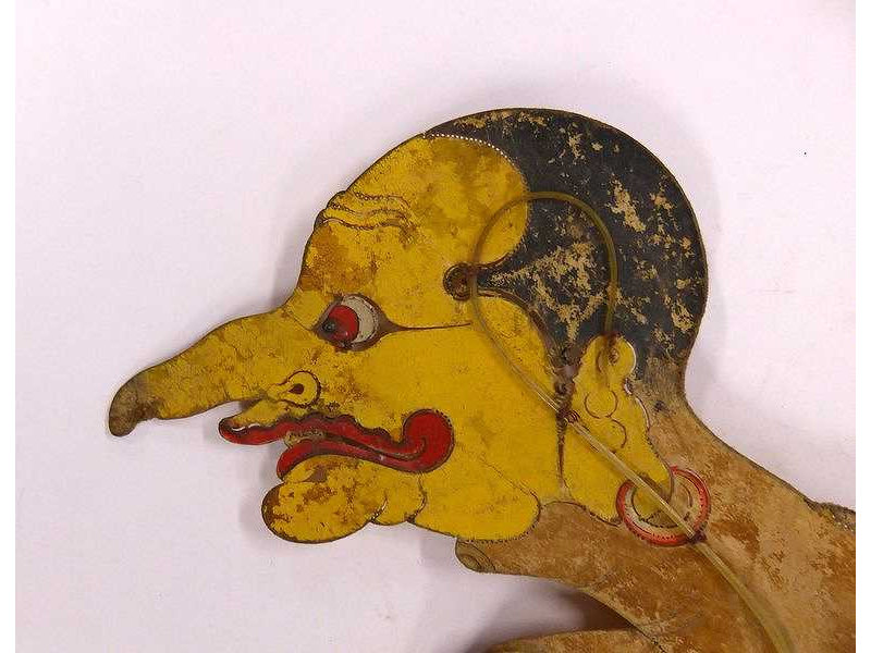 petruk-ek 154-solo-head-nose-wrinkles-adamsappel-rght-c.w.angst